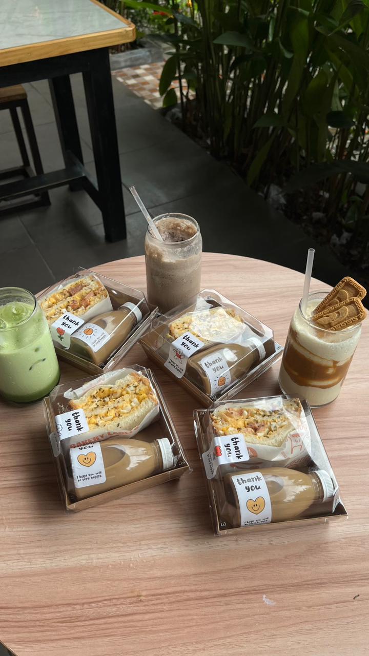 Breakfast Time | Premium Egg Mayo & Coffee